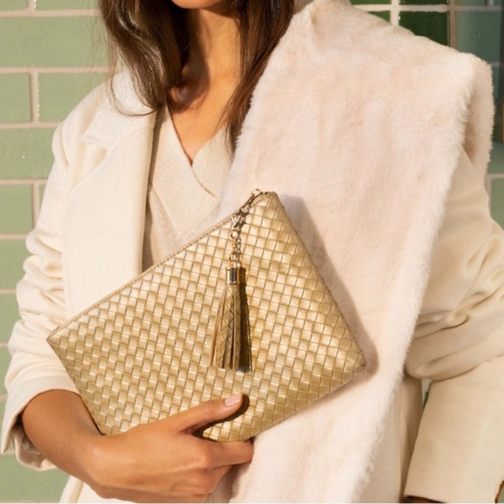 VIRGINIA WOLF - Mimi Woven Clutch